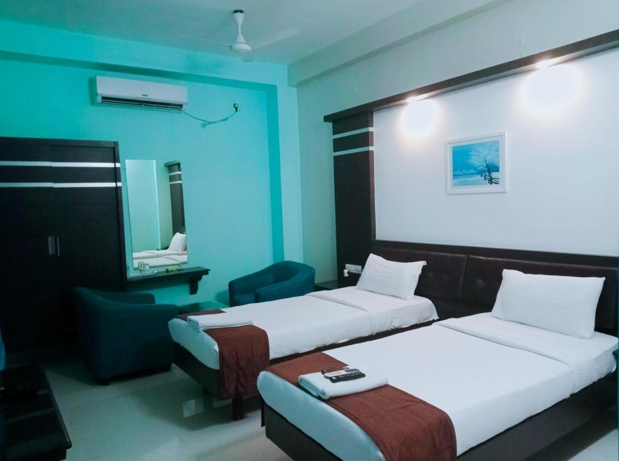 Aparthotel Pine Tree Kanchipuram Esterno foto