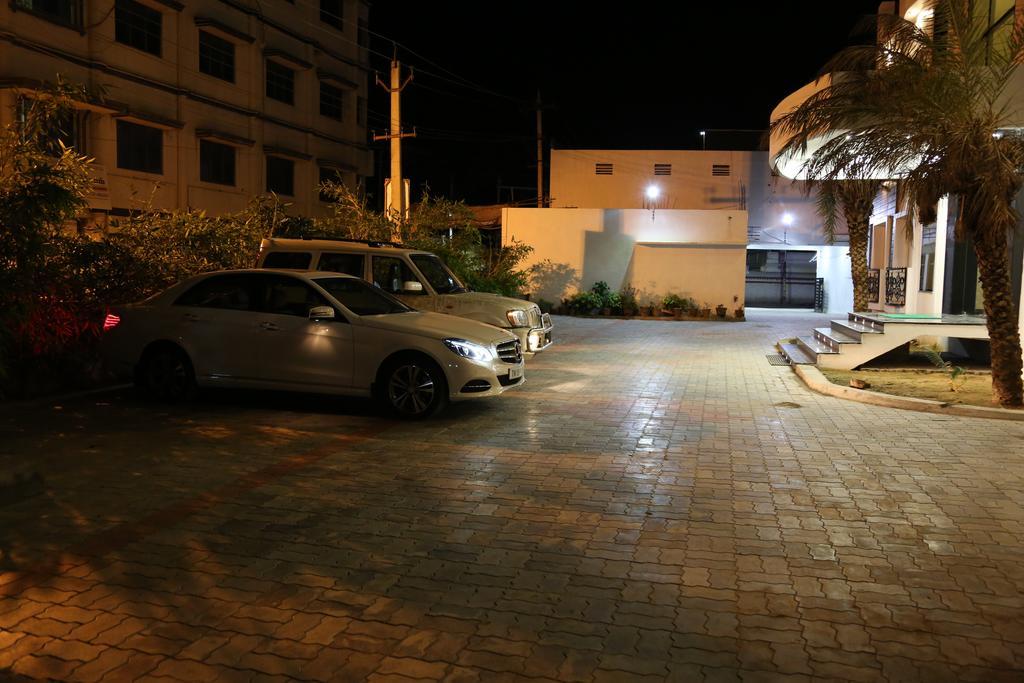 Aparthotel Pine Tree Kanchipuram Camera foto